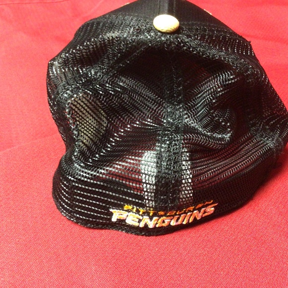 NHL PITTSBURGH PENGUINS new hat - Picture 4 of 4
